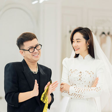 Minh Hằng “mở hàng” BST áo dài cưới đầu tay của NTK Chung Thanh Phong với thiết kế may đo thủ công tinh xảo