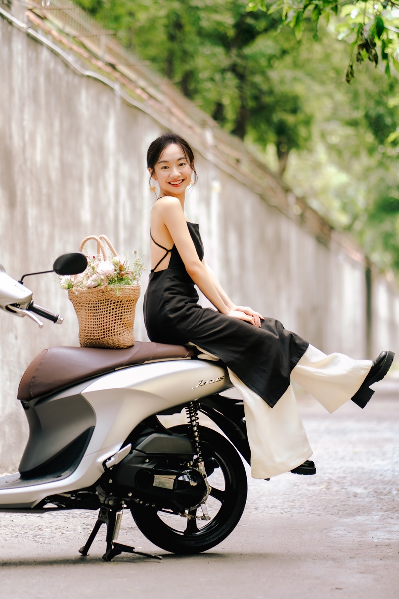 Hoang Ha 3 - Dàn Hot Girl Việt đồng loạt khoe “phụ kiện” đẹp – độc – đỉnh dạo phố