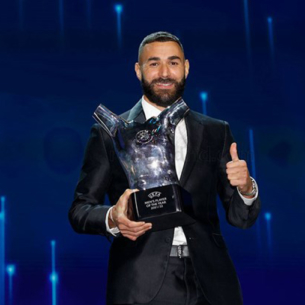 Karim Benzema giành danh hiệu Cầu thủ xuất sắc nhất năm của UEFA