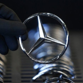 VW, Mercedes-Benz tiếp cận nguyên liệu Canada để sản xuất pin xe điện