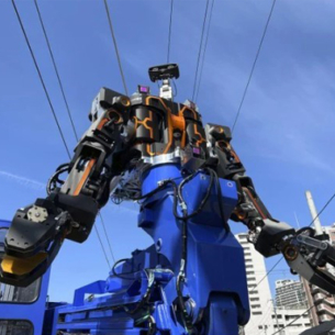 Công ty Nhật Bản gây chú ý với robot công nghiệp mang hình người