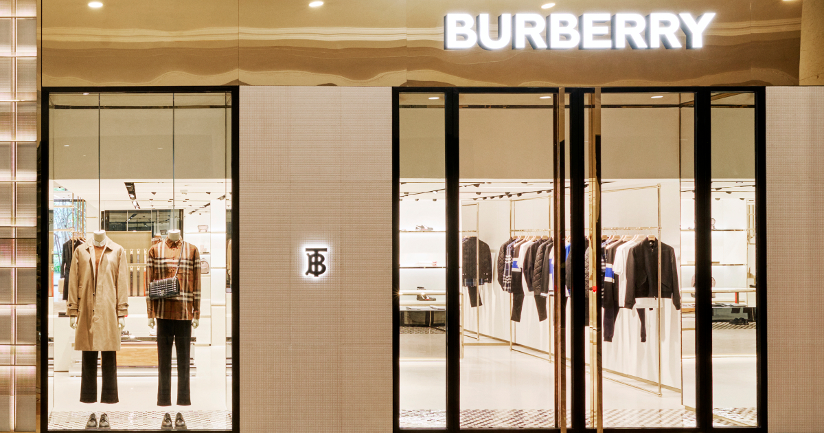 Arriba 81+ imagen burberry dubai mall - Abzlocal.mx