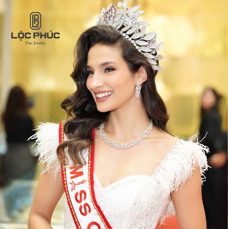 Loc Phuc Fine Jewelry 3 - Top 3 Miss Charm bật mí một “vũ khí” giúp phụ nữ bình thường trở nên tỏa sáng