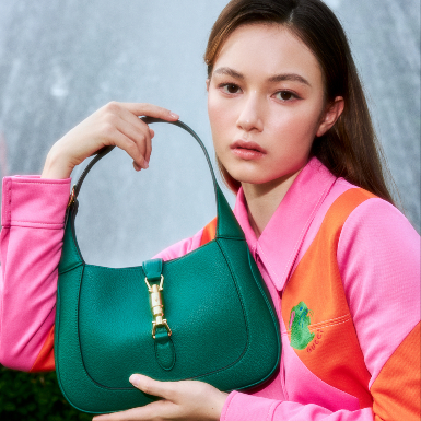 Chiếc túi chứa đựng một phần di sản của nhà mốt Gucci được “trẻ hóa” với các dấu ấn đương đại