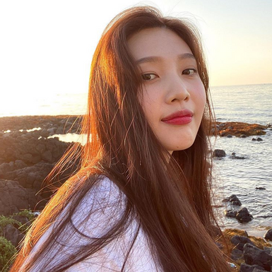 Học lỏm sao nữ Hàn 6 bí quyết này để trở thành “girlfriend material” thu hút mọi ánh nhìn
