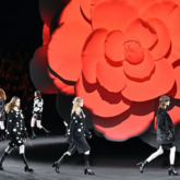 BST Louis Vuitton Thu Đông 2023: Vẻ đẹp đầy mê hoặc và bí ẩn của phong cách Pháp