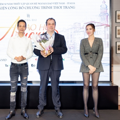 NTK Hoàng Hải tiếp tục mang thời trang Việt đến Ý