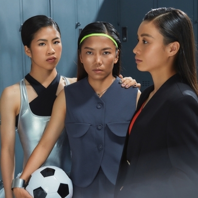 Truyền thông quốc tế hết lời khen ngợi hình ảnh của những “cô gái kim cương” bóng đá Việt Nam trên tạp chí Đẹp 275