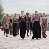 BST Dior Haute Couture Thu Đông 2023: Soi tỏ vẻ đẹp mong manh đầy quyền lực của những Nữ thần thời hiện đại