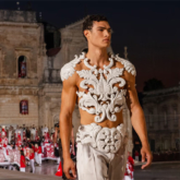 BST Dolce & Gabbana Alta Sartoria Thu Đông 2023: Khi “fatto a mano” Ý và văn hóa truyền thống hòa làm một