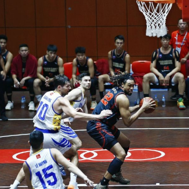 Giải bóng rổ VBA 2023: Thang Long Warriors nâng cách biệt tỉ số với Ho Chi Minh City Wings, củng vố vị thế top 4