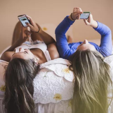 Làm gì khi không thể ngừng nhắn tin cho người cũ?