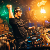DJ Tungevaag từ Tomorrowland và dàn nghệ sĩ đình đám Việt khuấy đảo Luxury Countdown 2024 tại The Global City