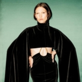 BST Schiaparelli Thu Đông 2024: Khi cảm hứng siêu thực cùng tinh hoa Haute Couture len lỏi vào thường phục
