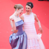 #Cannes2024 – Emma Stone tái xuất, Margaret Qualley hóa nàng công chúa trong đầm CHANEL Haute Couture