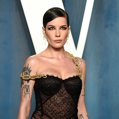 Halsey ra mắt đĩa đơn “The End”: Chương đầu của cuộc tái sinh