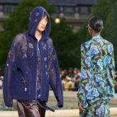 BST Kenzo Nam Xuân Hè 2025: Chiếc cầu nối thời trang đậm tính duy mỹ giữa Paris và Tokyo