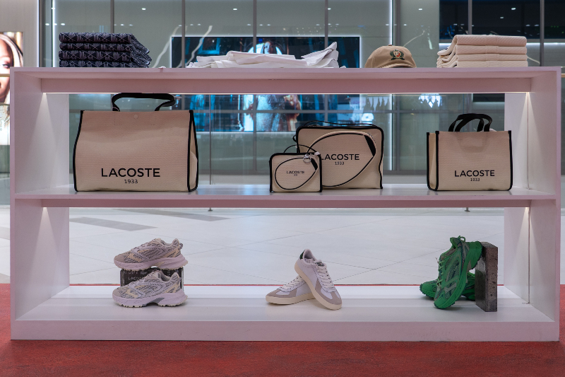 su kien lacoste - 2