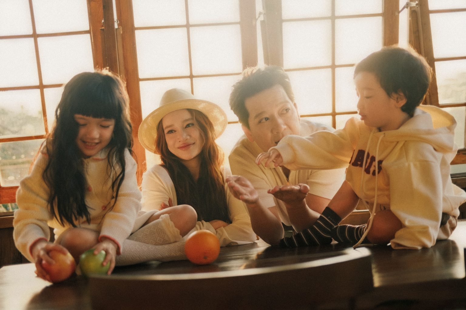 Diễn viên Nhã Phương: “Tôi hạnh phúc khi trở thành hậu phương của ông xã”