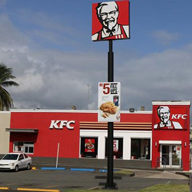 Bị cảnh sát bắt vì ”ăn chực” gà rán ở KFC suốt một năm trời